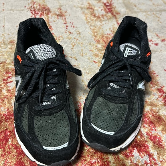 New Balance Men’s size 8